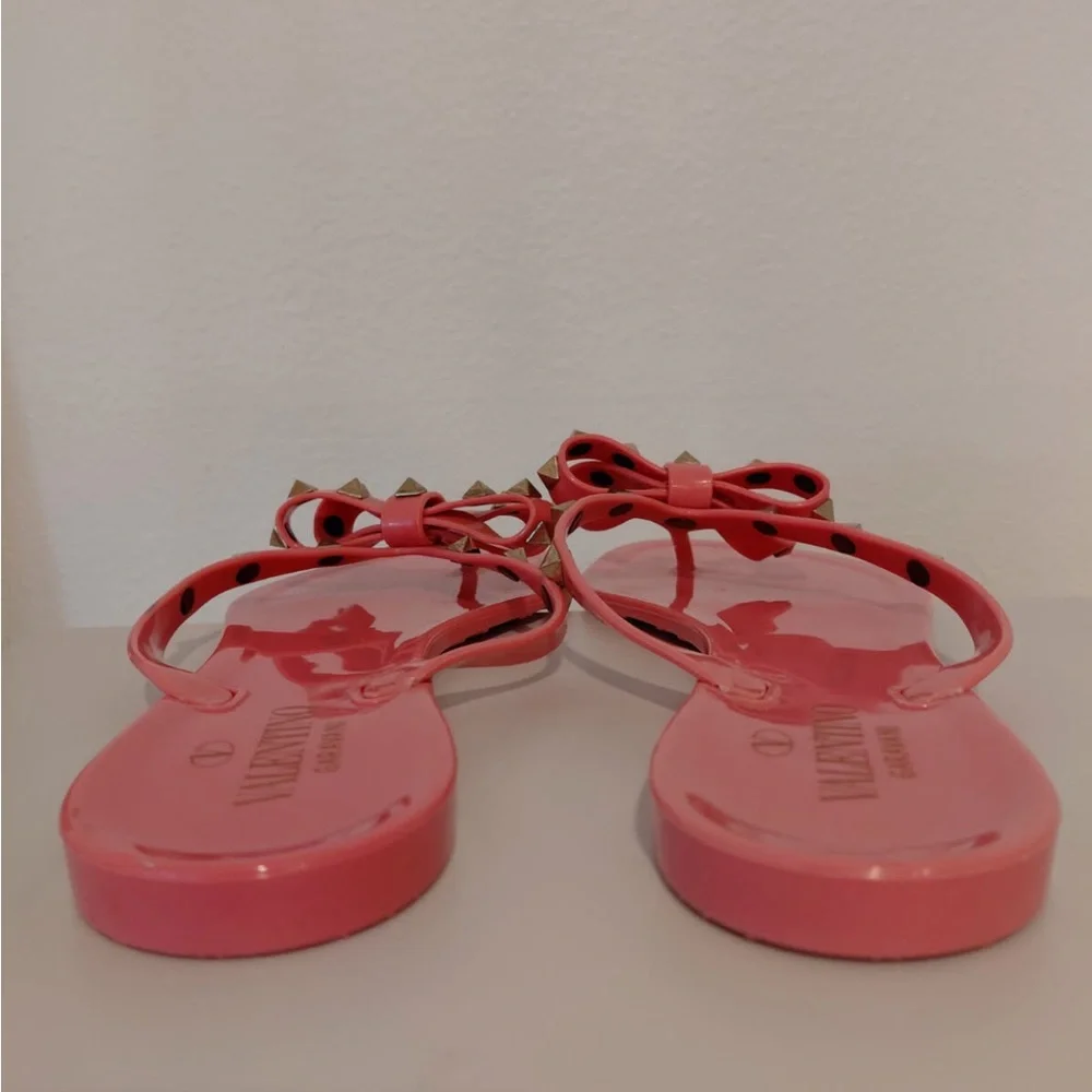 NEW! VALENTINO Garavani Jelly Flat Thong Sandals. Size 41 - Picture 9 of 9